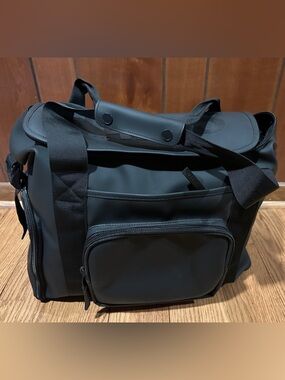 Rains Black Minimalist Kit Travel Bag
